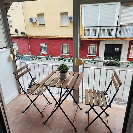 Vts Los Remedios Appartement Sevilla Buitenkant foto